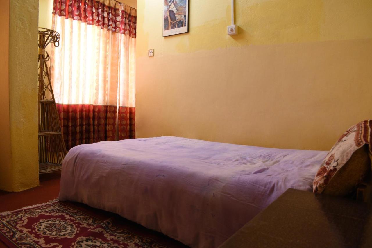 Anmol Guest House Kathmandu Bagian luar foto